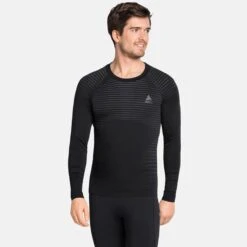 Odlo M Top Crew Neck Longsleeve Performance Light -Duijvestein Verkoop 188142 15000 Model Front Crop